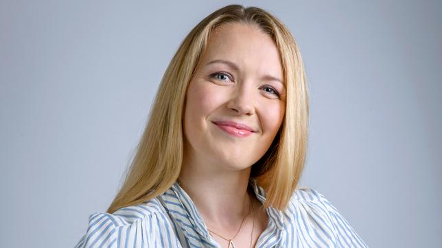 Bild: ARD/Christof Arnold Katja Rosin spielt Selina von Thalheim.