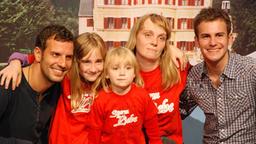 Florian Stadler, Johannes Hauer (r.) und Fans
