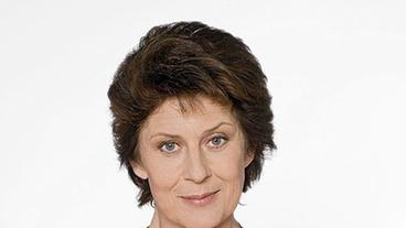 Bild: ARD/Ralf Wilschewski Mona Seefried als Charlotte Saalfeld
