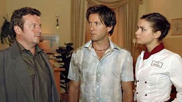 Bild: ARD/Jo Bischoff Kommissar Meyser, Gregor und Laura