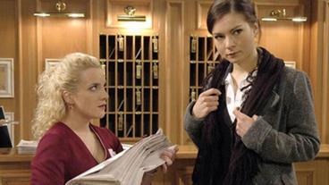 Bild: ARD/Jo Bischoff Tanja und Laura