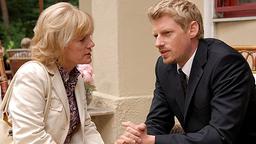 Felix redet mit Elisabeth