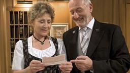 Hildegard gibt Alfons das Los