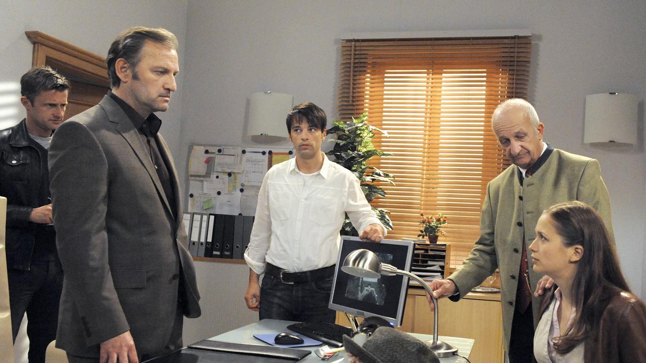 Kommissar Falke, Robert, Pachmeyer u. Eva