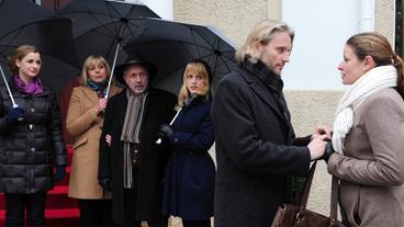 Bild: ARD/Ann Paur Theresa, Charlotte, Julius, Rosalie, Michael und Gitti