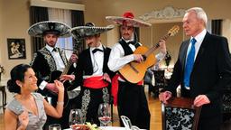 Doris und Werner mit einer Band