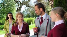 Elena mit Mandy und Kollegen