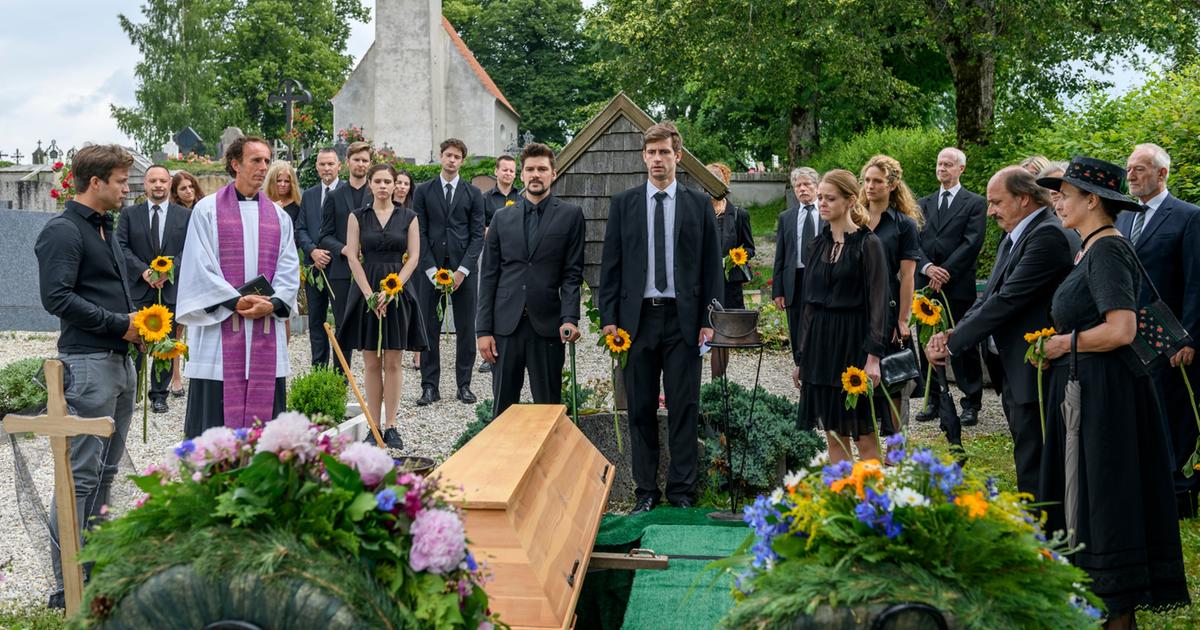 Bilder Romys bewegende Beerdigung Sturm der Liebe ARD Das Erste