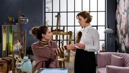Denise (Helen Barke) macht Xenia (Elke Winkens) klar, dass sie nichts mit dem Krieg ihrer Eltern zu tun haben möchte.