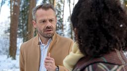 Erik (Sven Waasner) und Nicole (Dione Wude) versichern sich, dass die schicksalsträchtige Nacht jetzt endlich Geschichte ist.
