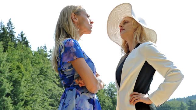 Bild: ARD/Ann Paur Sturm der Liebe - Folge 2085: Coco und Rosalie streiten sich heftig