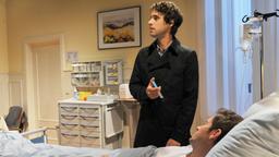 Sturm der Liebe Folge 2123: Sebastian mit Giftspritze an Niklas' Krankenbett im Krankenhaus