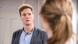 Henry (Patrick Dollmann) ist entsetzt, dass Jessica (Isabell Ege) im Streit, ihre Beziehung infrage stellt.