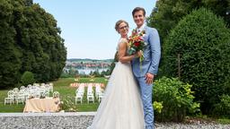 Hochzeit von Josie (Lena Conzendorf) und Paul (Sandro Kirtzel).