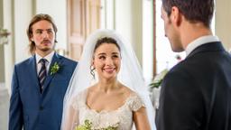 Hochzeit: William (Alexander Milz) hat sich mit der Hochzeit von Clara (Jeannine Wacker) und Adrian (Max Alberti) abgefunden. Tapfer springt er als Trauzeuge ein.