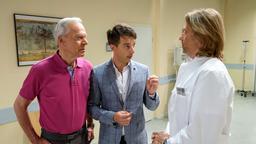 Im Krankenhaus erfahren Werner (Dirk Galuba) und Robert (Lorenzo Patané) von Michael, (Erich Altenkopf) wie es um Joshua steht.