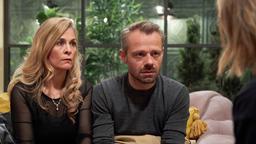 Josie (Lena Conzendorf) will Yvonne (Tanja Lanäus) und Erik (Sven Waasner) verzeihen.