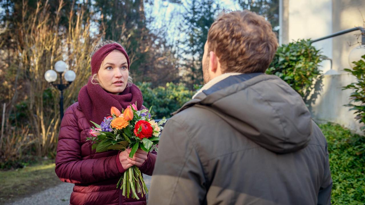 Maja (Christina Arends) kann Florian (Arne Löber) seinen Verrat nicht verzeihen.