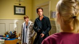 Sebastian (Kai Albrecht) und Isabelle (Ina Meling) sind alarmiert, als sie Paul nicht im Krankenhaus antreffen.