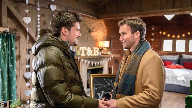 Bild: ARD/Christof Arnold Tobias (Max Beier) durchkreuzt unabsichtlich Boris' (Florian Frowein) romantischen Plan.