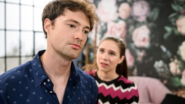 Bild: ARD/Christof Arnold Wird Joshua (Julian Schneider) sich von Denise (Helen Barke) trennen?