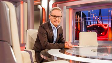 Bild: NDR/Morris Mac Matzen Reinhold Beckmann in seinem neuen "Beckmann"-Studio
