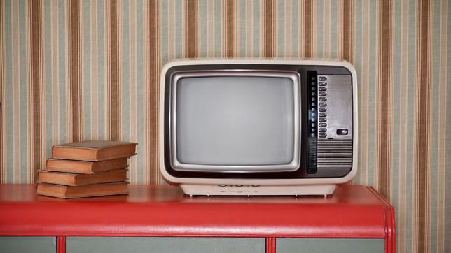 Bild: photos.com Altes TV-Gerät