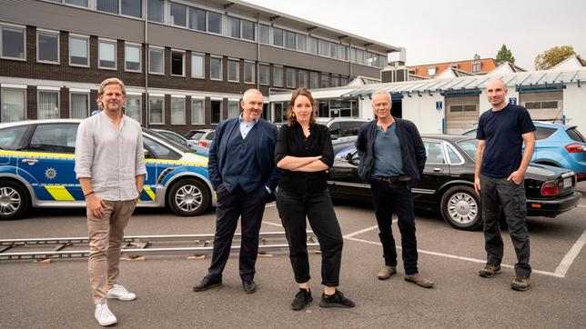 Am Set von "Pyramide": Produzent Jan Kruse, Dietmar Bär als Freddy Schenk, Regisseurin Charlotte Rolfes, Klaus J. Behrendt als Max Ballauf und Mathias Prause.