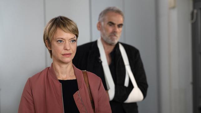 Ellen (Heike Makatsch) ist entsetzt bei dem Gedanken, dass sie und Martin (Sebastian Blomberg) den Verdächtigen aus der Untersuchungshaft entlassen sollen.