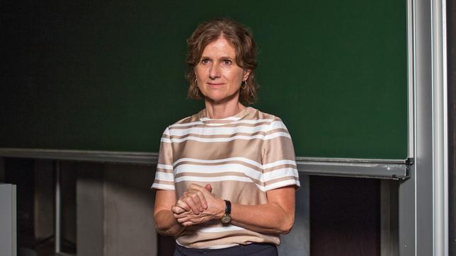 Victoria Trauttmanndorff als Professor Leyh.
