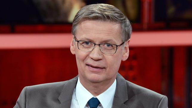 Bild: picture alliance / dpa | Karlheinz Schindler Der Moderator Günther Jauch am 16.02.2014 während der Talksendung "Günther Jauch" in Berlin.